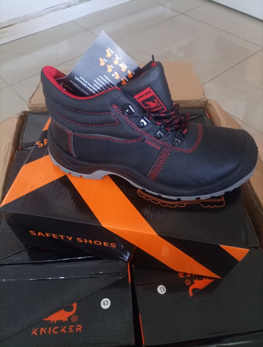 Safety shoes